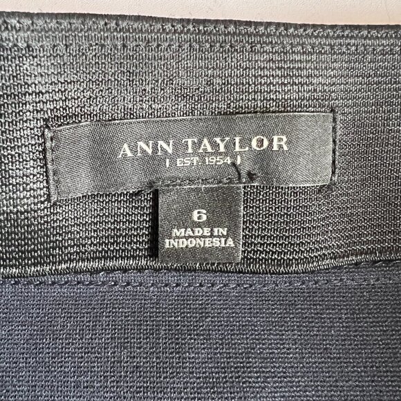 Ann Taylor Pencil Skirt Navyl Blue Stretch Size 6 - Picture 6 of 8